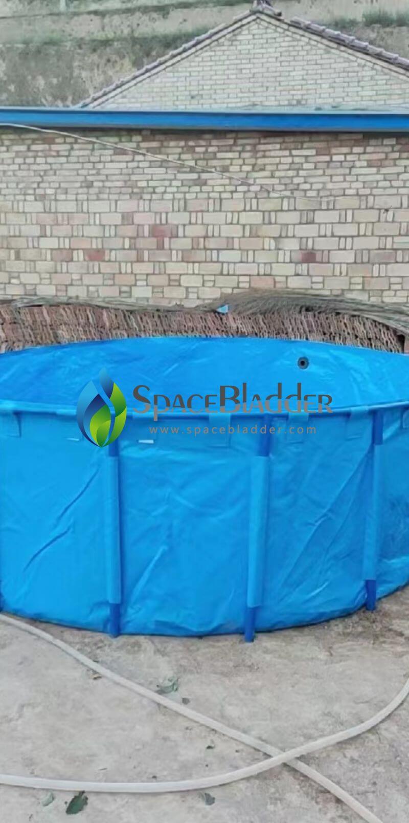 2.8M * 1.2m Plastic Tube Aquaponics Tank